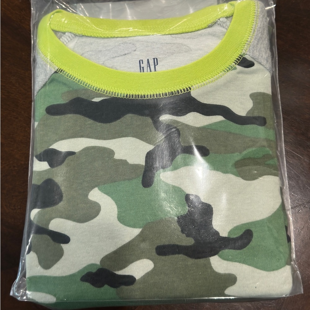 Brand new Camo 2 piece PJ set from GAP kids -  sz 14 Snug Fit